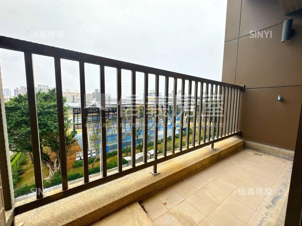 未來家稀有邊間裝潢三房房屋室內格局與周邊環境