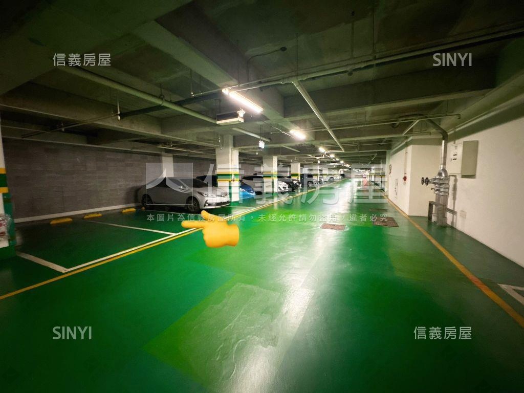 未來家稀有邊間裝潢三房房屋室內格局與周邊環境