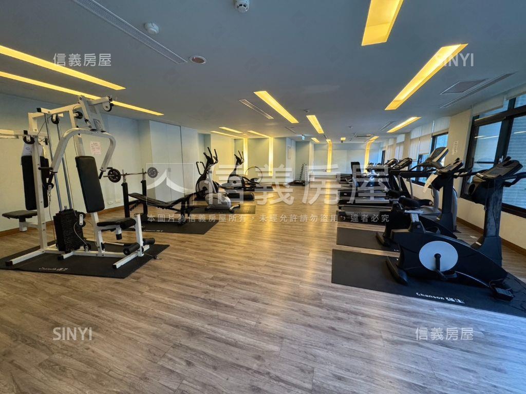 未來家稀有邊間裝潢三房房屋室內格局與周邊環境