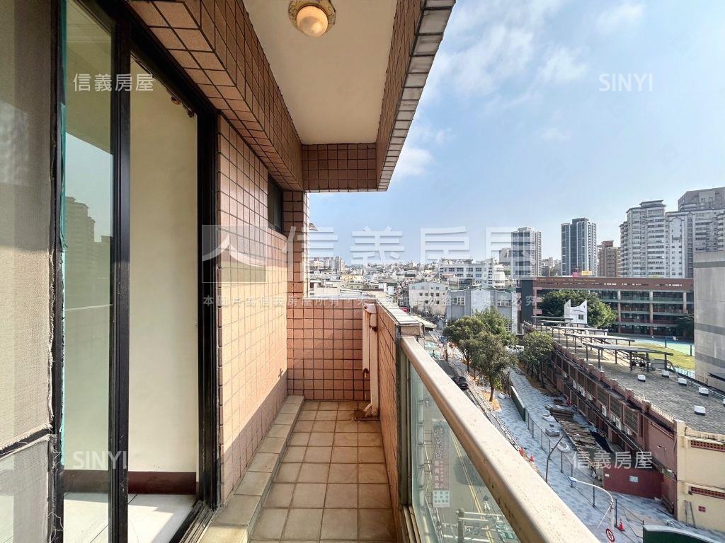 近園區首選頂樓視野採光宅房屋室內格局與周邊環境