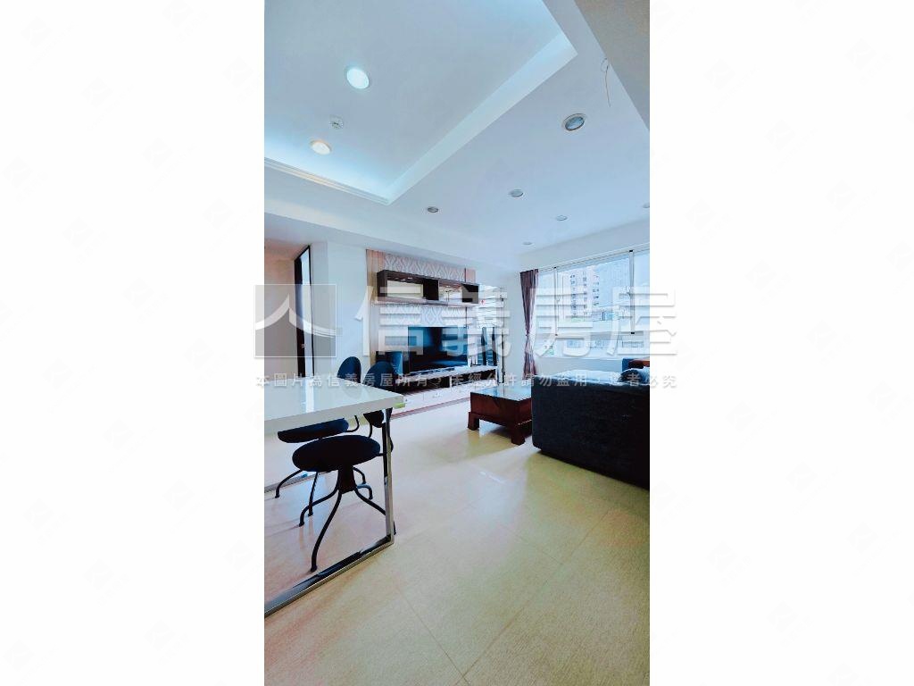 中正＿景觀三房帶車位房屋室內格局與周邊環境