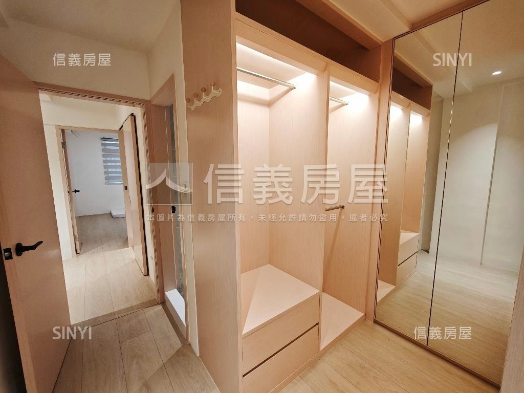 近捷運邊間美寓三樓房屋室內格局與周邊環境