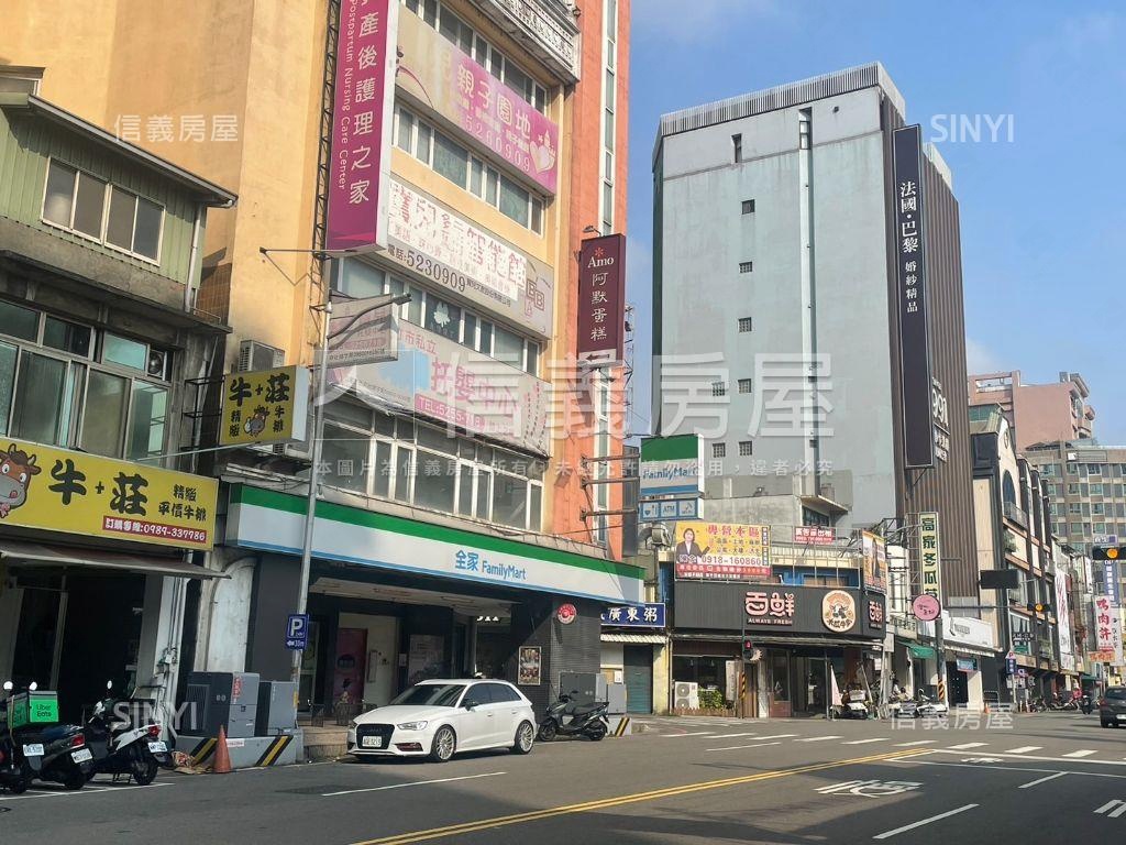 專任市區華揚三房平面車位房屋室內格局與周邊環境