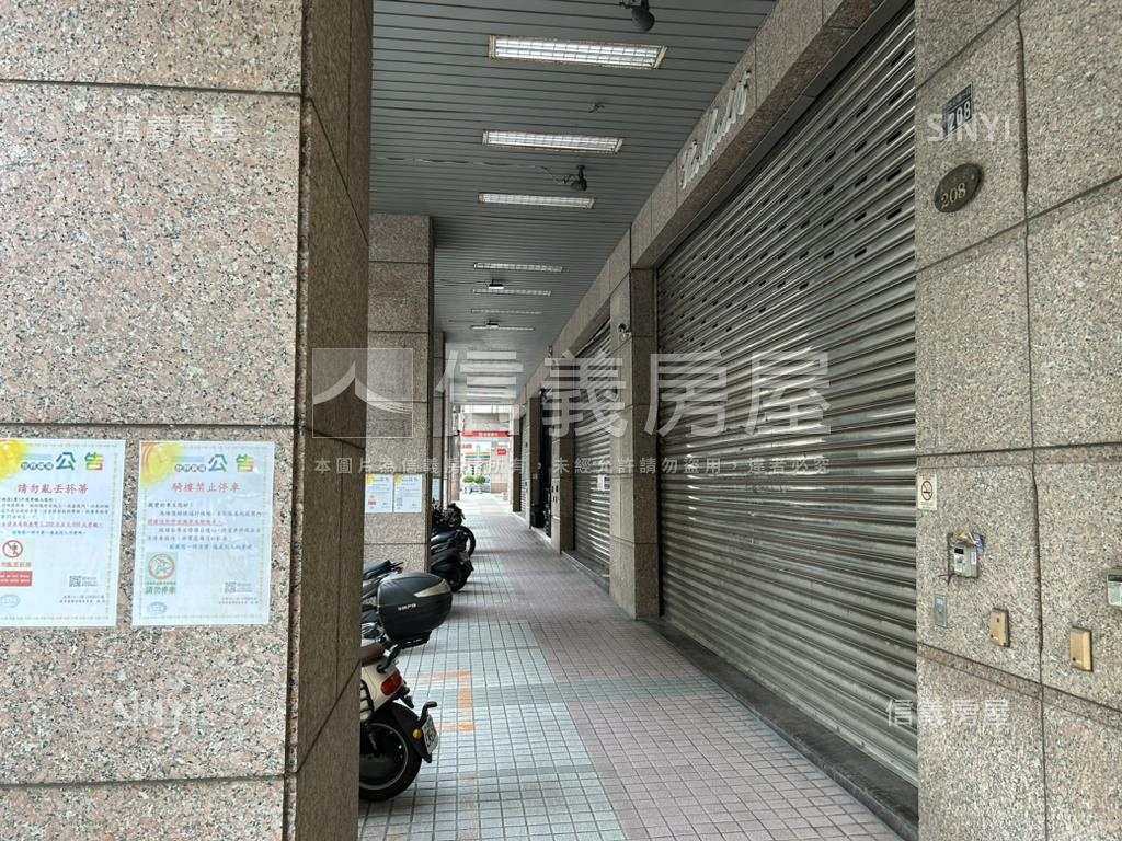 正文心路店面面寬７米５房屋室內格局與周邊環境
