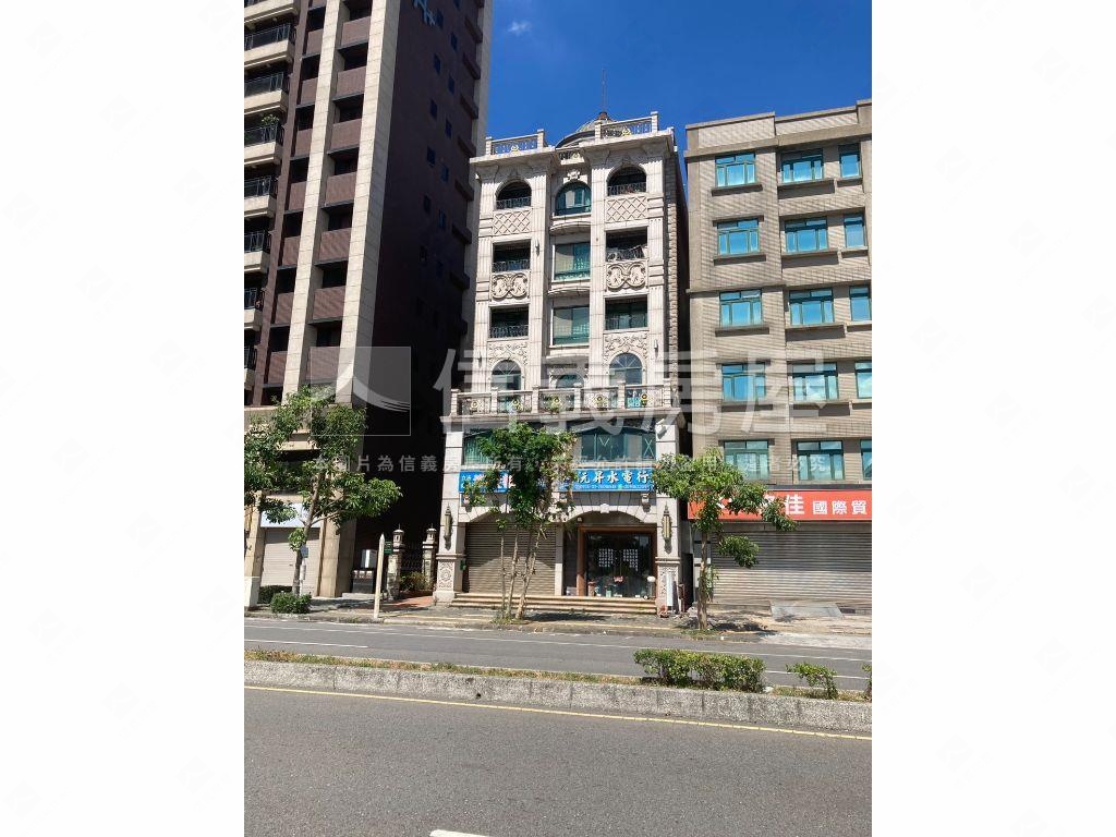 布達宮店面誠意出售房屋室內格局與周邊環境