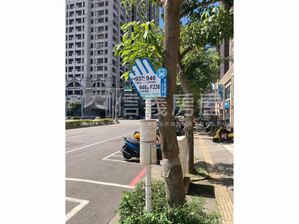 布達宮店面誠意出售房屋室內格局與周邊環境