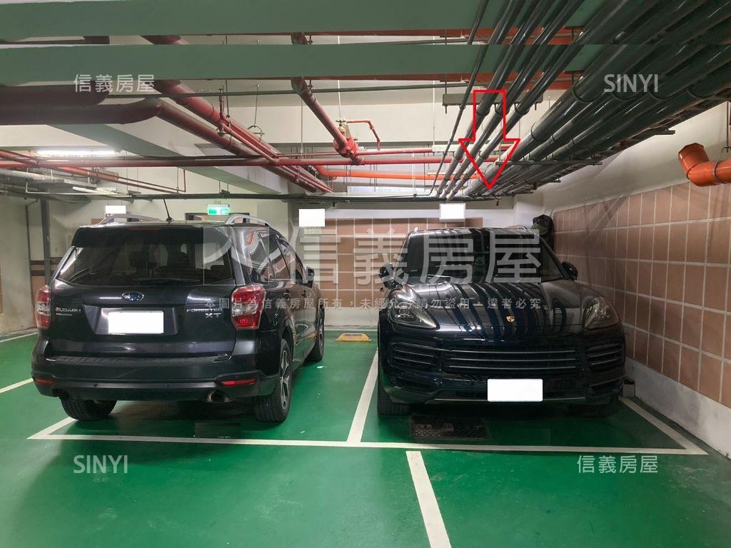 布達宮店面誠意出售房屋室內格局與周邊環境