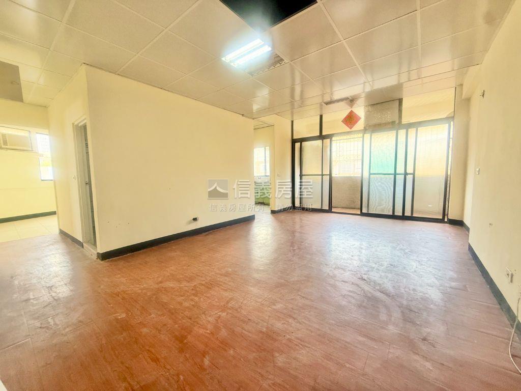 信義五福學區邊間大三房房屋室內格局與周邊環境