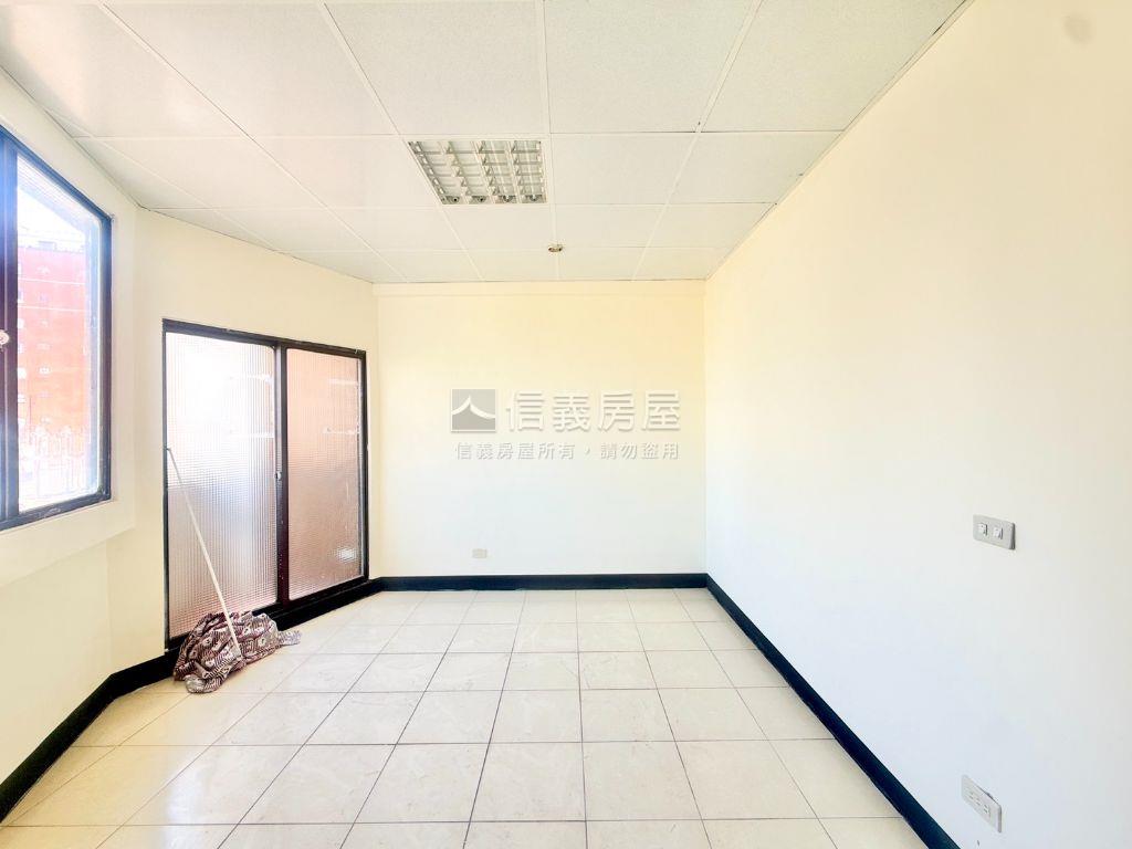 信義五福學區邊間大三房房屋室內格局與周邊環境