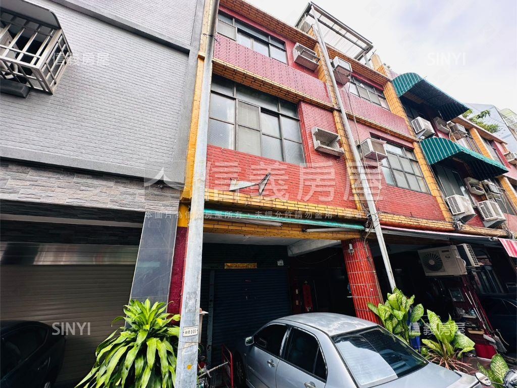 近夢時代方便停車透天厝房屋室內格局與周邊環境
