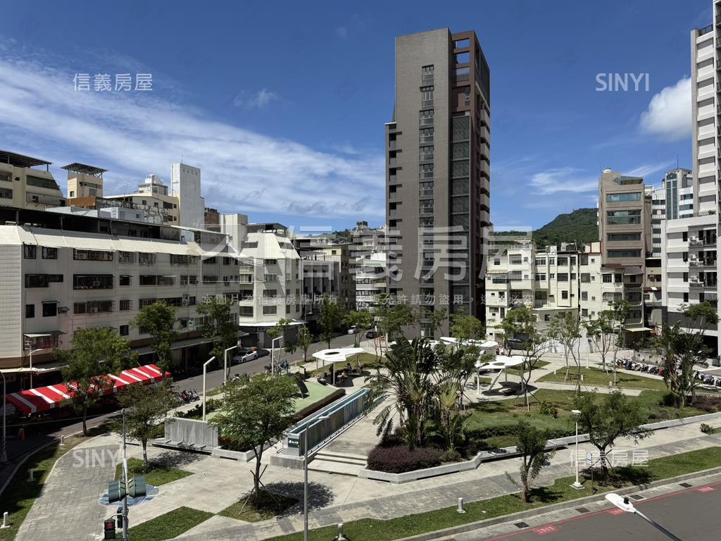 鹽埕星愛河２＋１房車位房屋室內格局與周邊環境