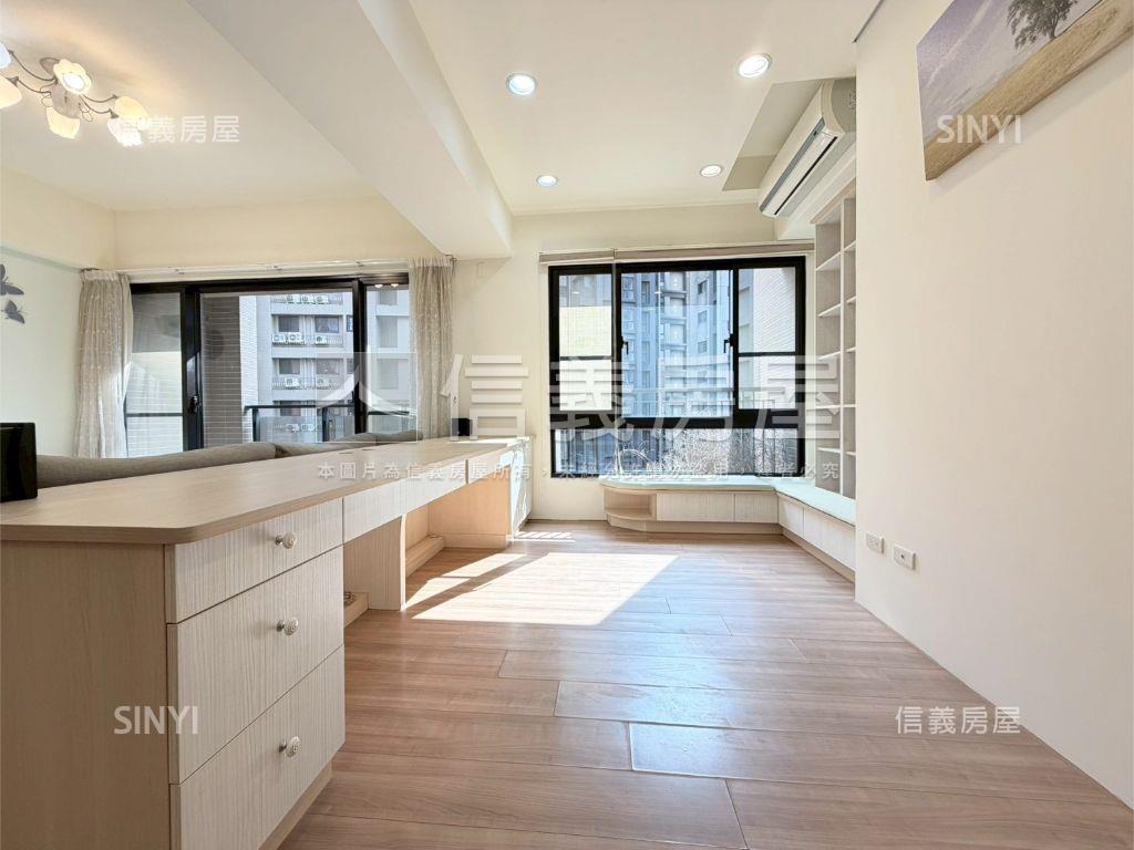 高峰會三房雙車位房屋室內格局與周邊環境