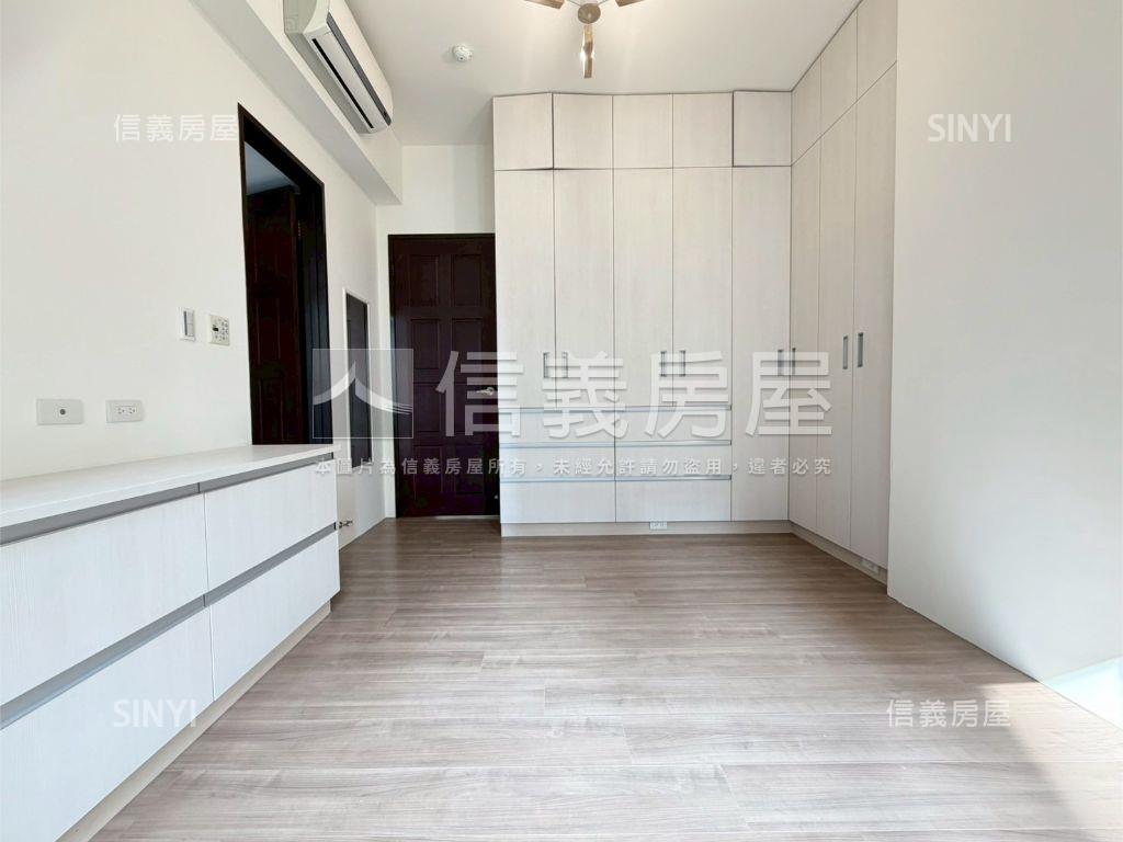 高峰會三房雙車位房屋室內格局與周邊環境