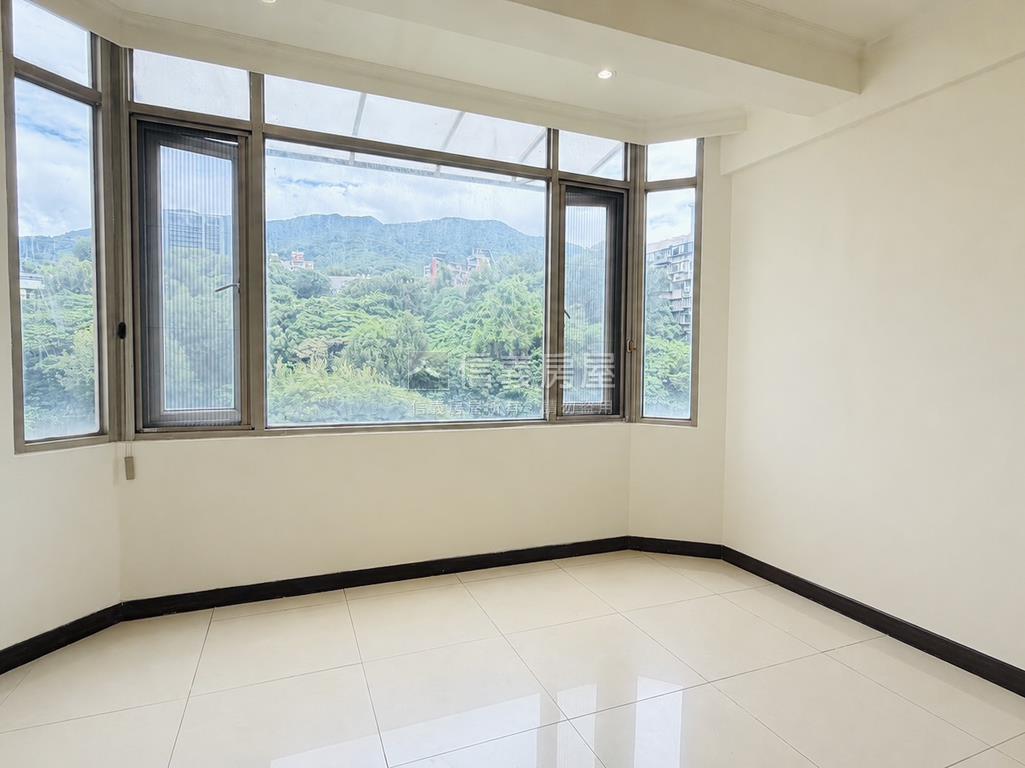 【綠景】邊間美寓房屋室內格局與周邊環境