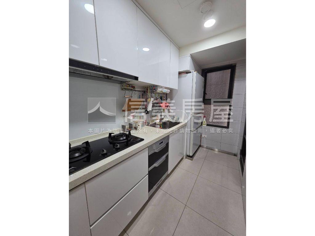 青峰文青裝潢舒活兩房車位房屋室內格局與周邊環境