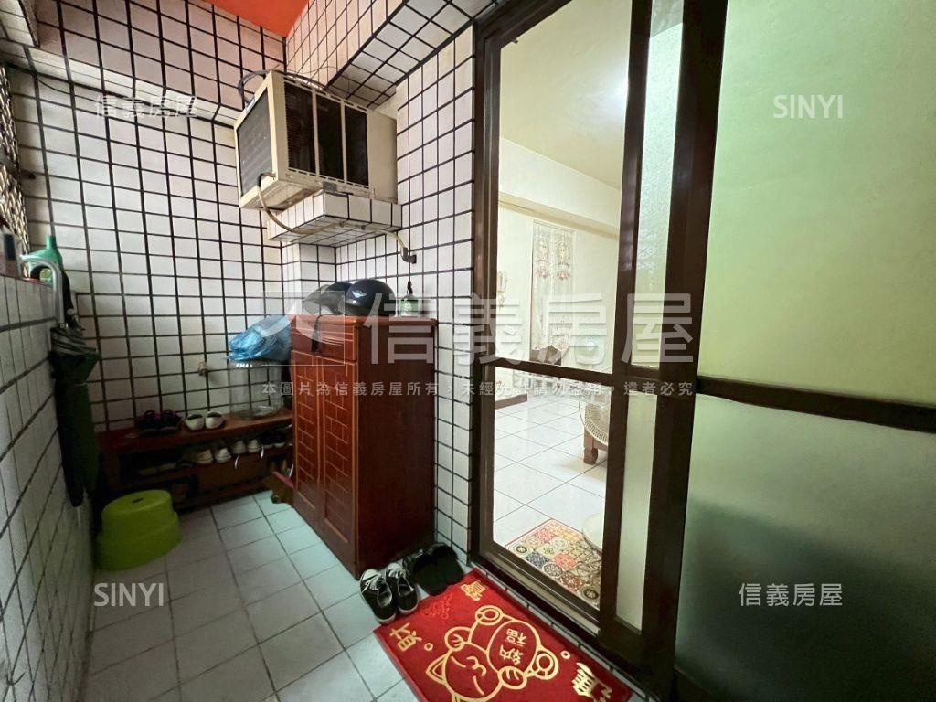 一中商圈一樓大兩房房屋室內格局與周邊環境