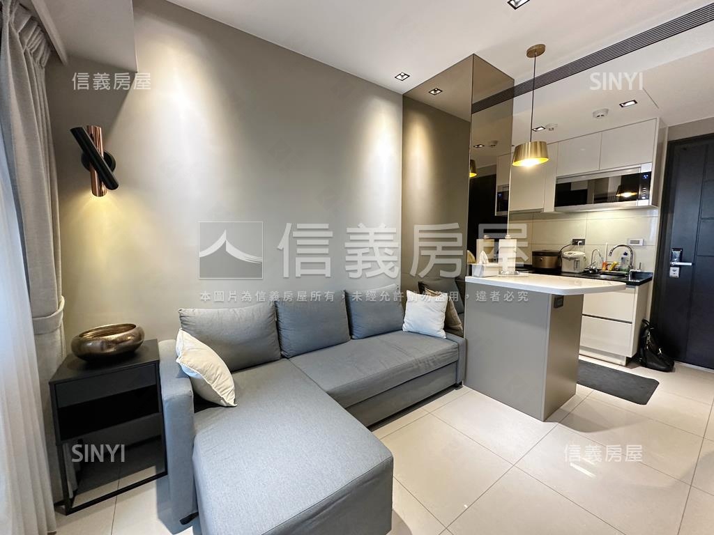 低調奢華豪景套房車位房屋室內格局與周邊環境