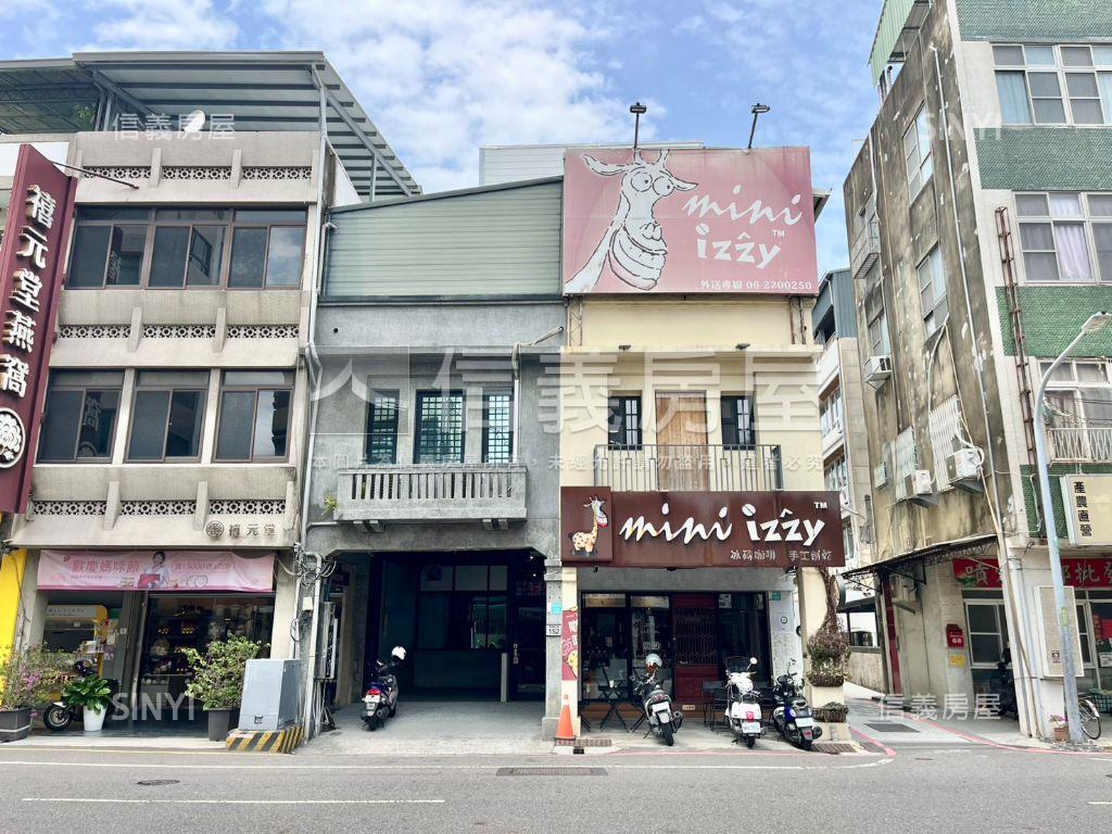 民族路｜商業角窗面寬店面房屋室內格局與周邊環境