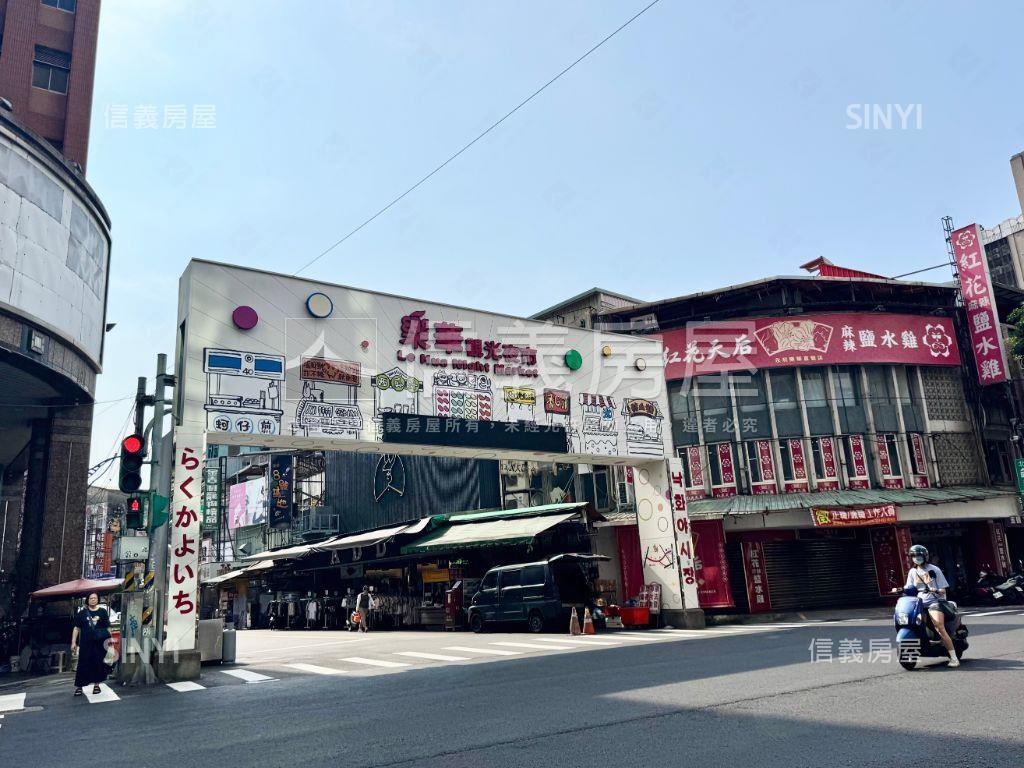ＮＥＷ頂溪捷運一樓房屋室內格局與周邊環境