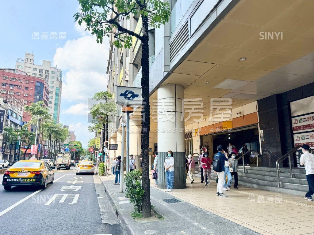 ＮＥＷ頂溪捷運一樓房屋室內格局與周邊環境