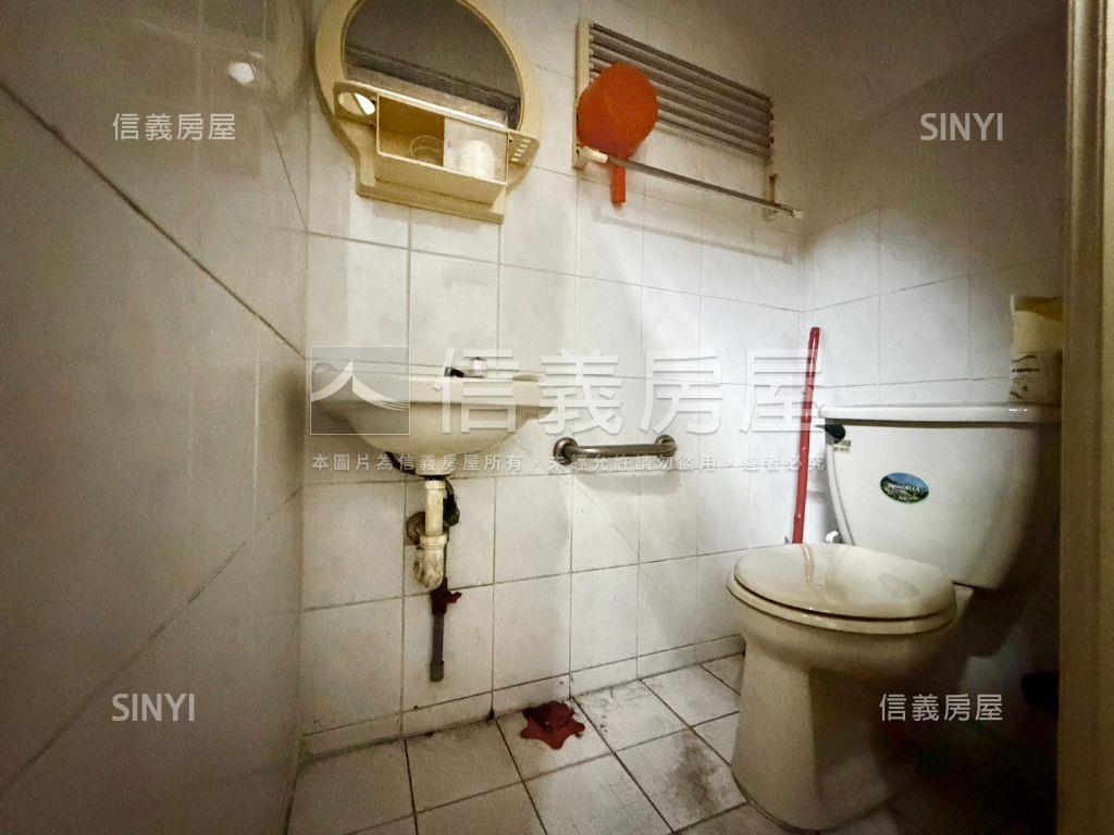 這間住家，不開店有點可惜房屋室內格局與周邊環境