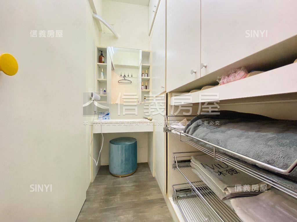 近北平商圈裝潢樓店附車位房屋室內格局與周邊環境