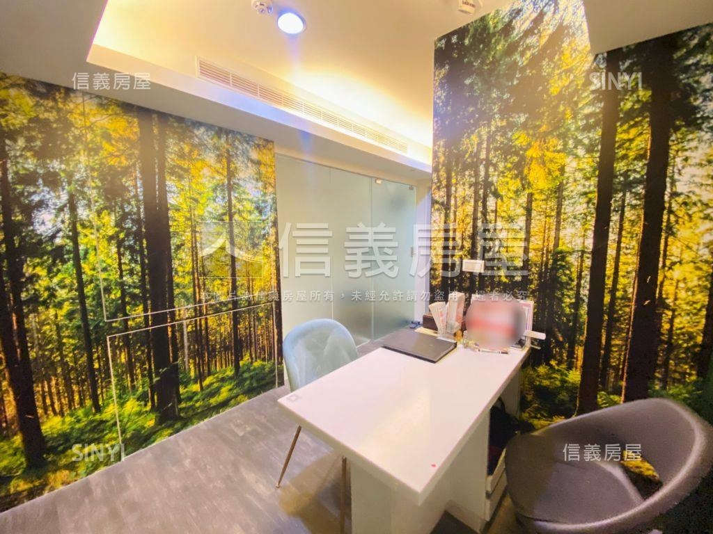 近北平商圈裝潢樓店附車位房屋室內格局與周邊環境