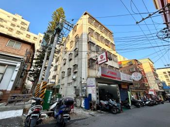 近台灣大道東海雙店面透套