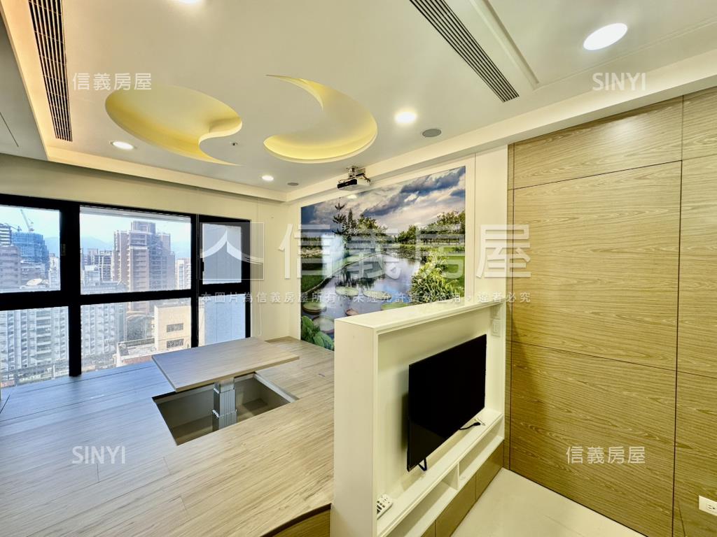 遠眺和煦二房坡平車位房屋室內格局與周邊環境