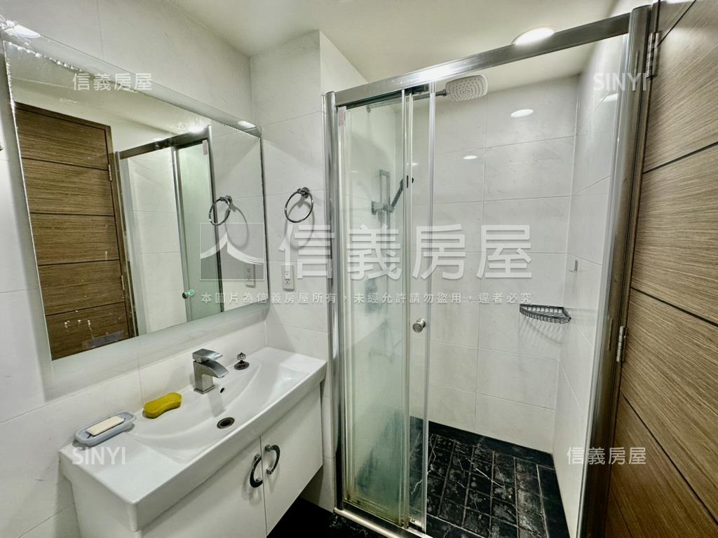 遠眺和煦二房坡平車位房屋室內格局與周邊環境