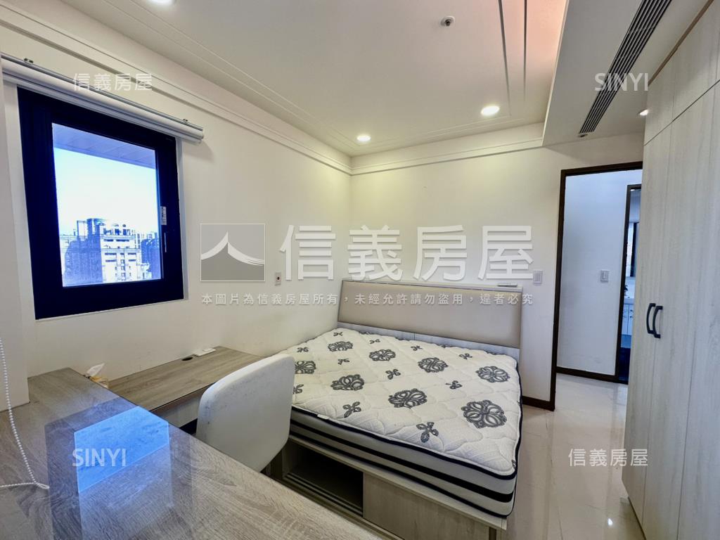 遠眺和煦二房坡平車位房屋室內格局與周邊環境