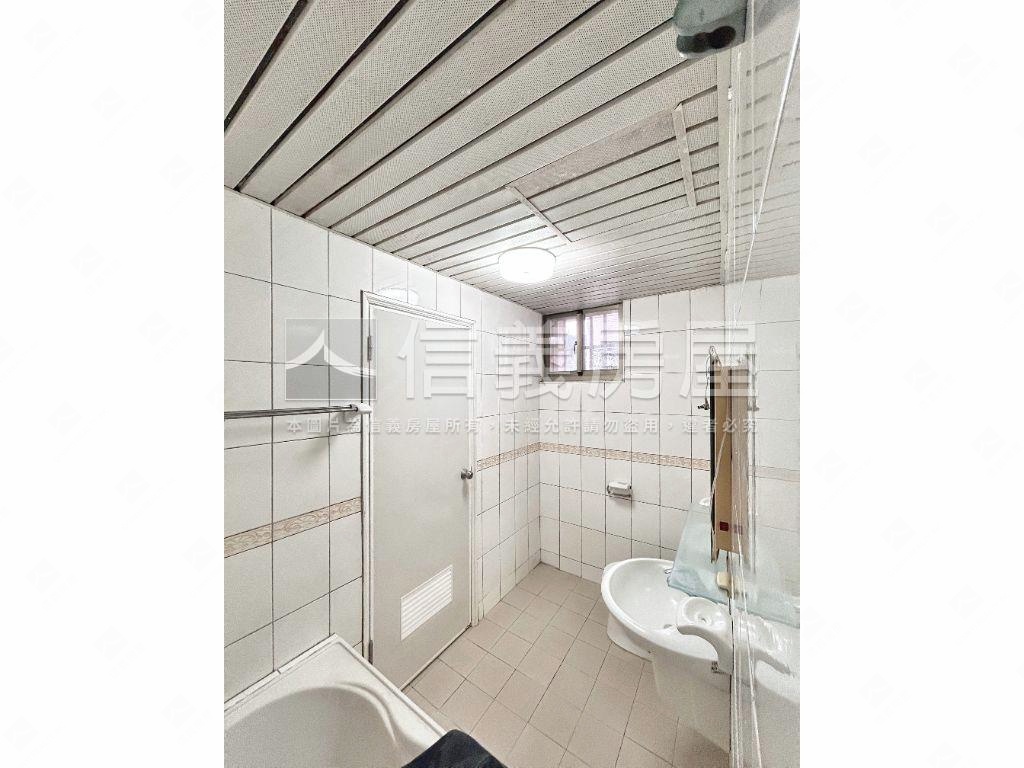 陸光高樓三房車位房屋室內格局與周邊環境