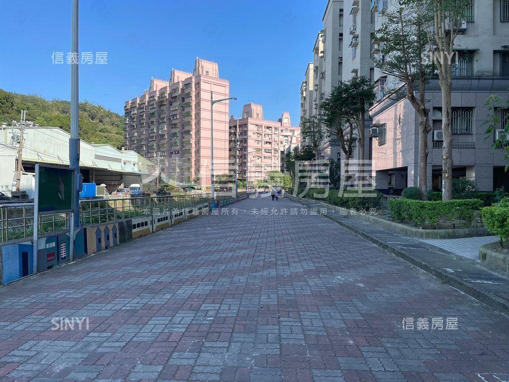 陸光高樓三房車位房屋室內格局與周邊環境