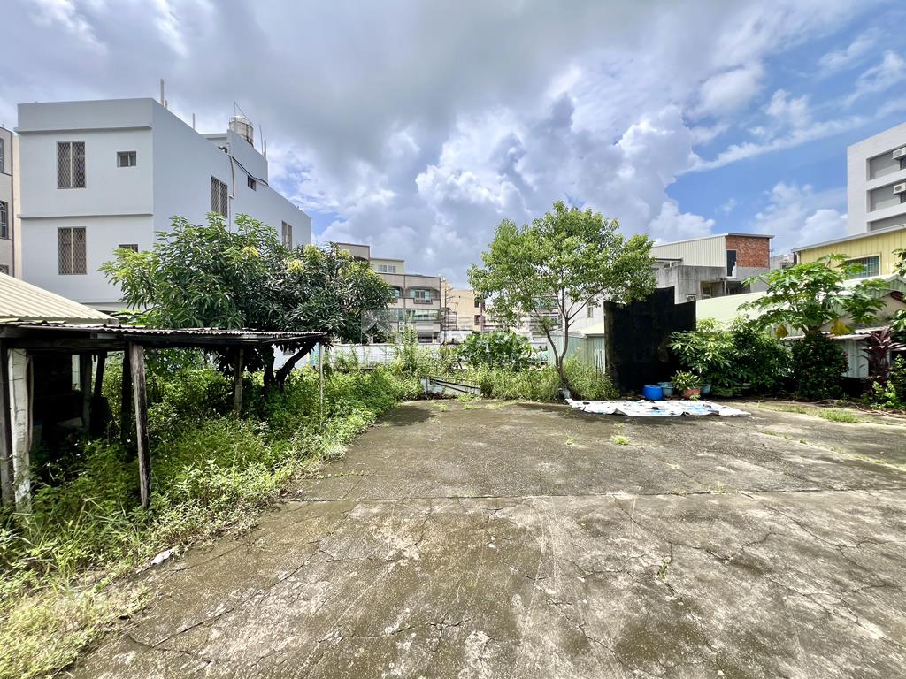 ㊝歸仁北段★約２１３坪地房屋室內格局與周邊環境