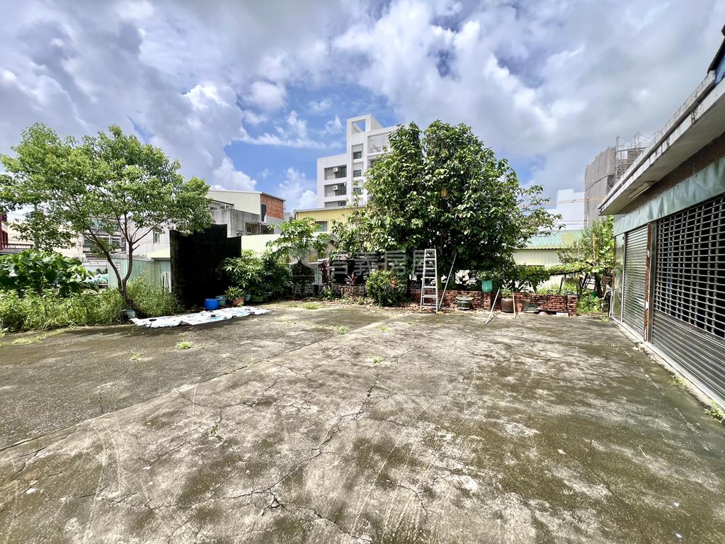 ㊝歸仁北段★約２１３坪地房屋室內格局與周邊環境