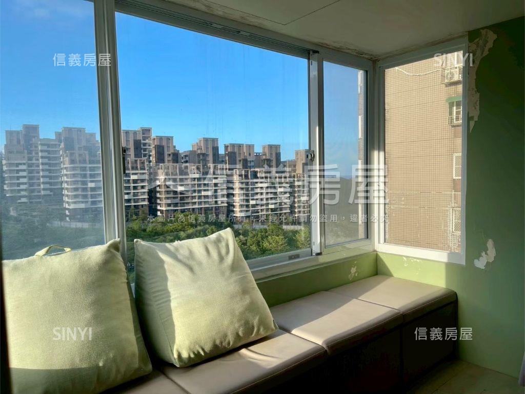 巴賽隆納裝潢四房附坡平車房屋室內格局與周邊環境