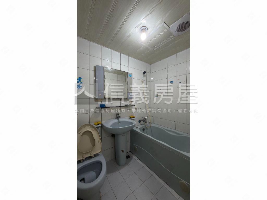 康寧１＋１小資宅帶車位房屋室內格局與周邊環境