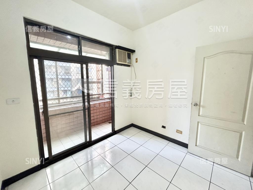 新領空好景三房房屋室內格局與周邊環境
