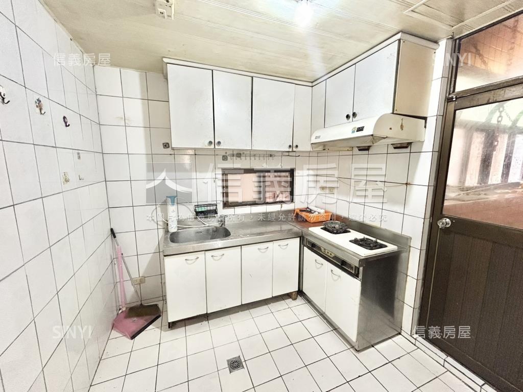 新領空好景三房房屋室內格局與周邊環境