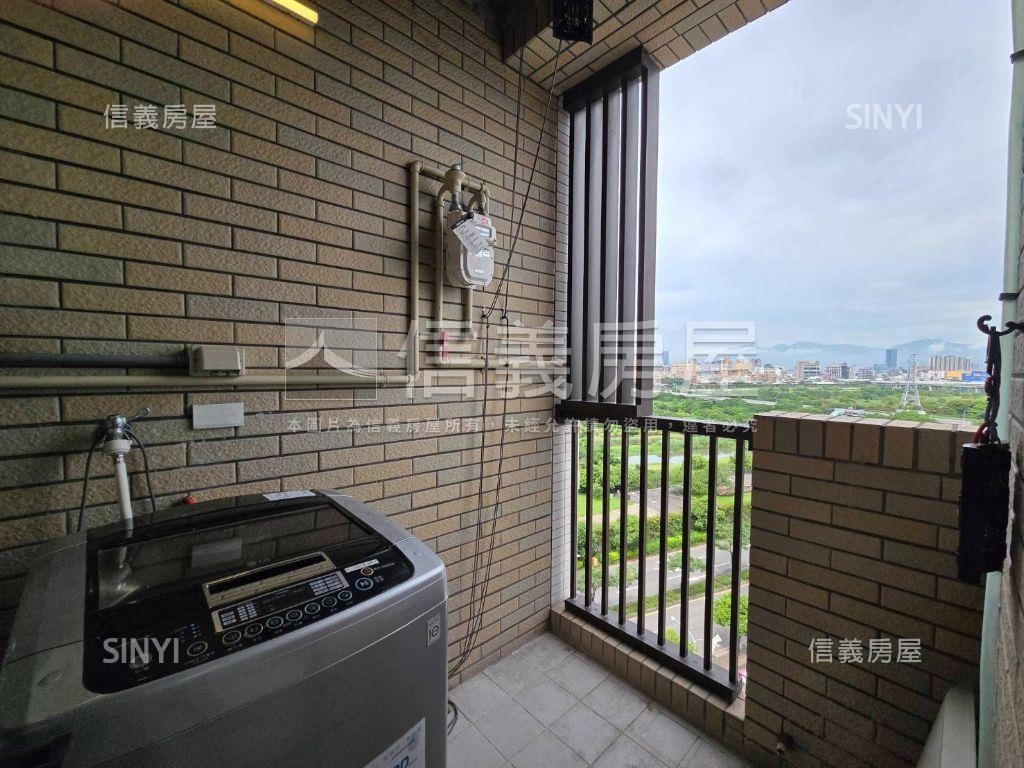瑞典月灣邊間兩房車位房屋室內格局與周邊環境