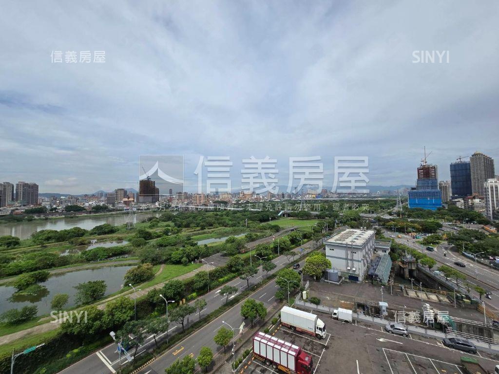 瑞典月灣邊間兩房車位房屋室內格局與周邊環境