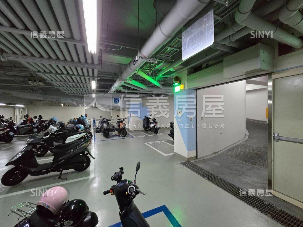 瑞典月灣邊間兩房車位房屋室內格局與周邊環境