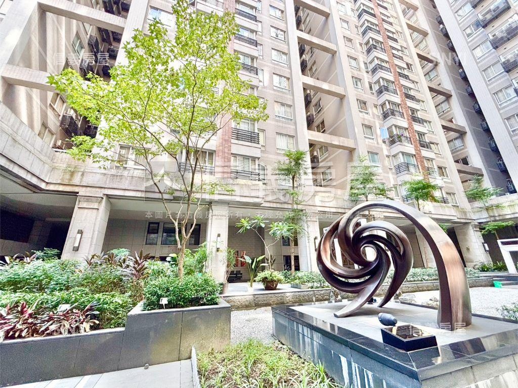萬寶隆臨風兩房車位房屋室內格局與周邊環境