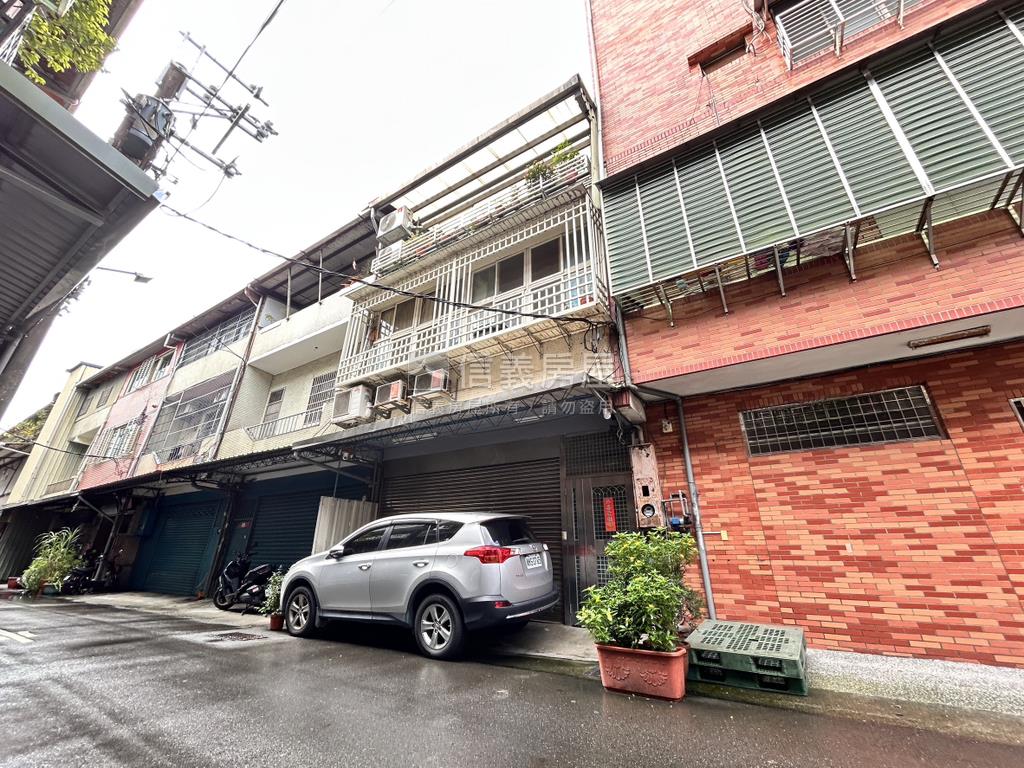 交流道旁合法乙工廠房房屋室內格局與周邊環境