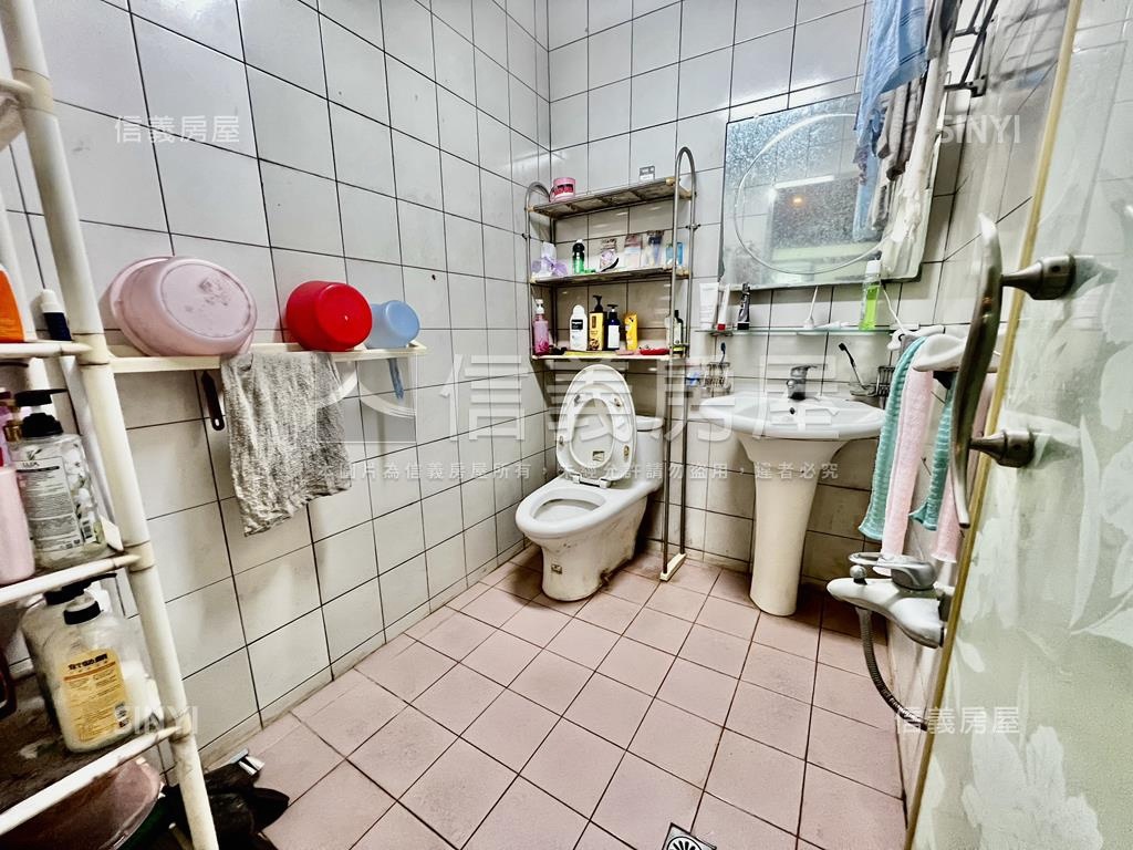 頂好安泰邊間優質大透天房屋室內格局與周邊環境