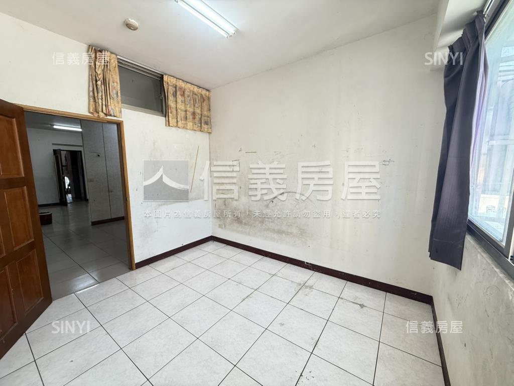 南興富邸三房平車遼闊市景房屋室內格局與周邊環境