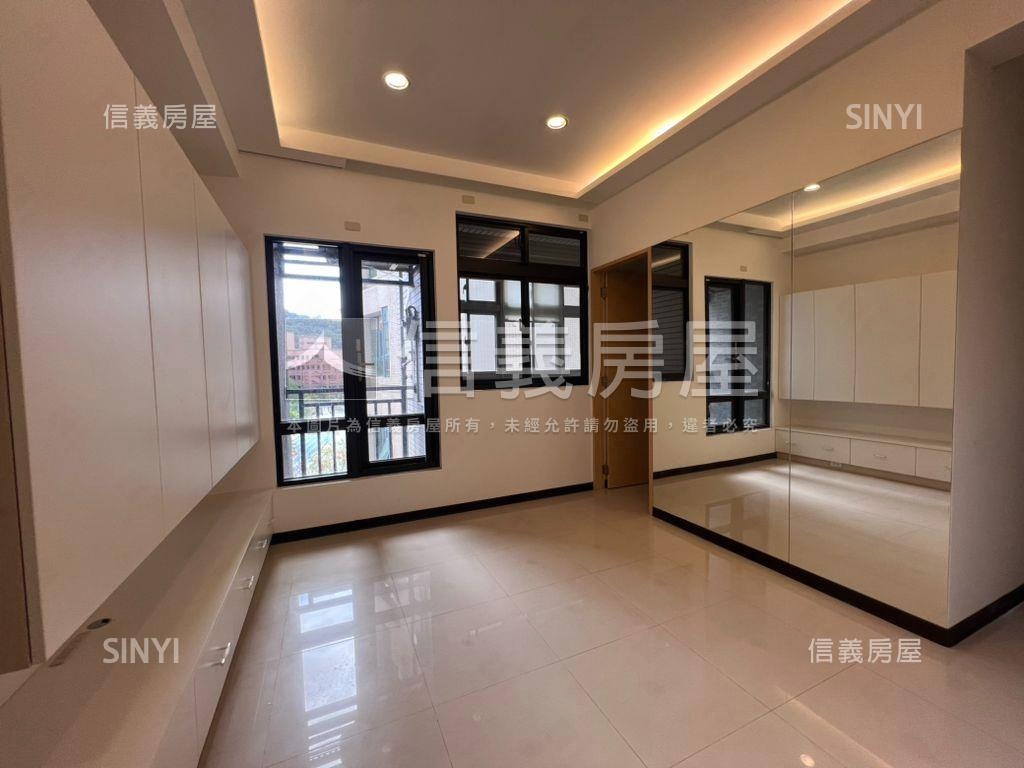 專任＿加賀精裝電梯房屋室內格局與周邊環境