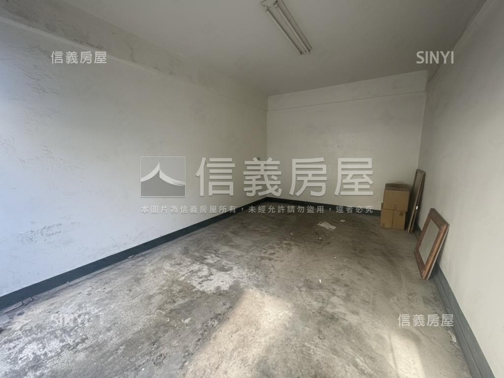 交通陽明周邊一樓黃金店面房屋室內格局與周邊環境