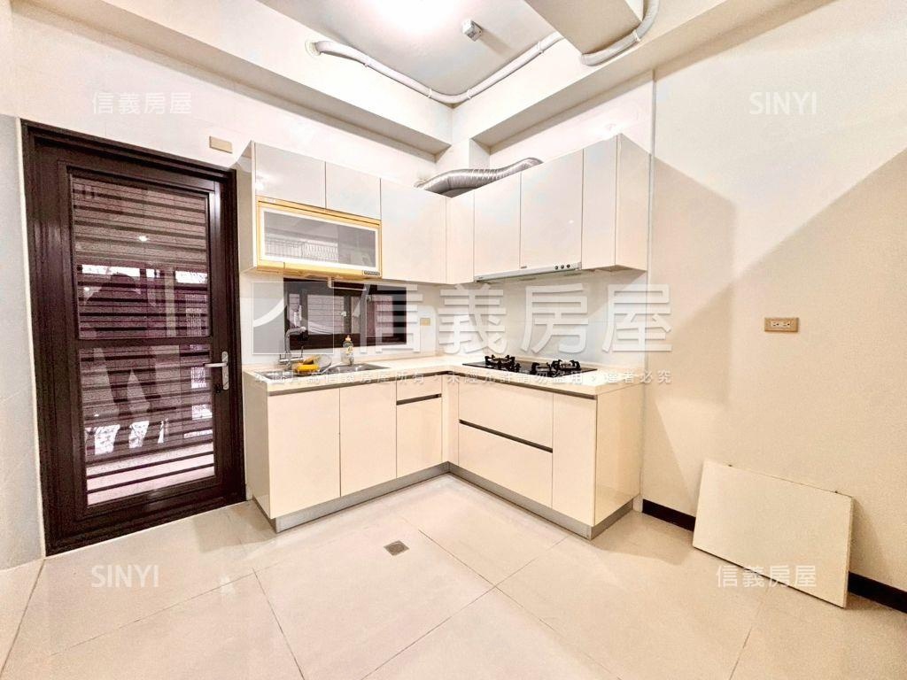 北屯臨路透天方便停車房屋室內格局與周邊環境