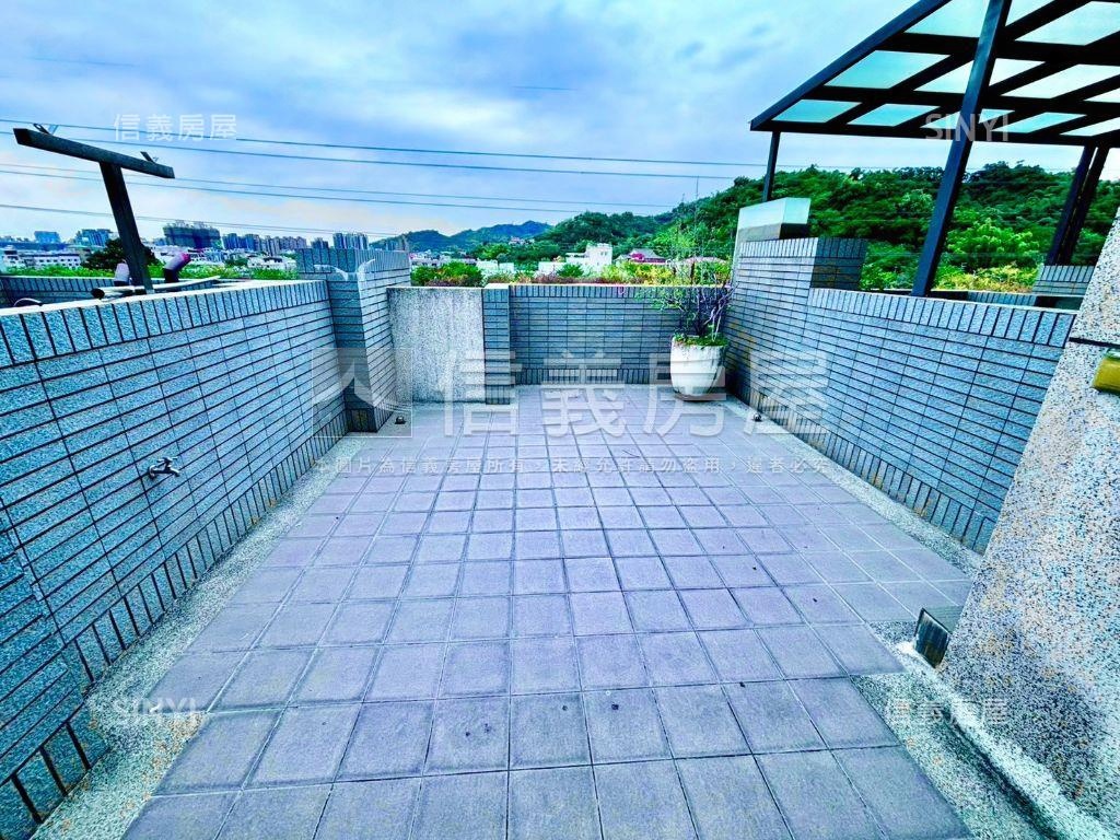 北屯臨路透天方便停車房屋室內格局與周邊環境